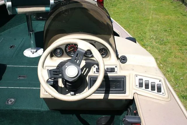 Slide: The Image of Lund 1890 Pro V DLX SE 1996 - 8