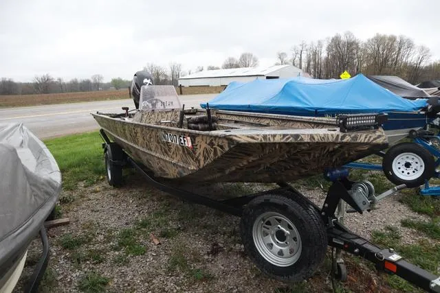 Slide: The Image of Lowe 1760 Side Console 2021 - 2