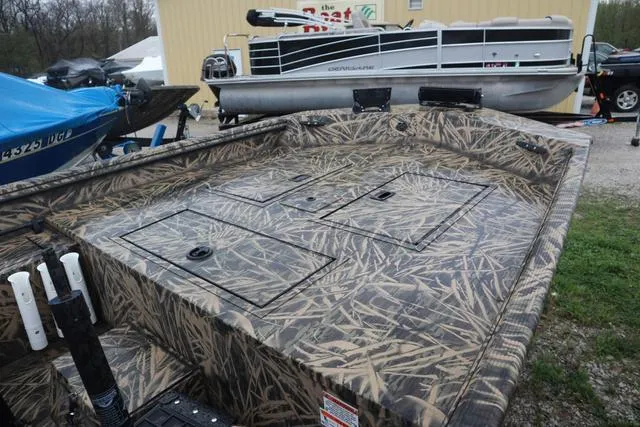 Slide: The Image of Lowe 1760 Side Console 2021 - 4