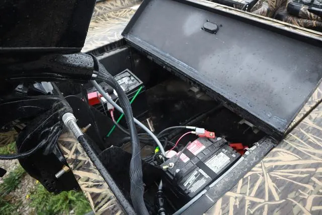 Slide: The Image of Lowe 1760 Side Console 2021 - 6