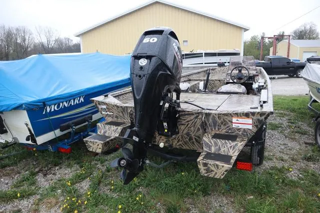 Slide: The Image of Lowe 1760 Side Console 2021 - 8