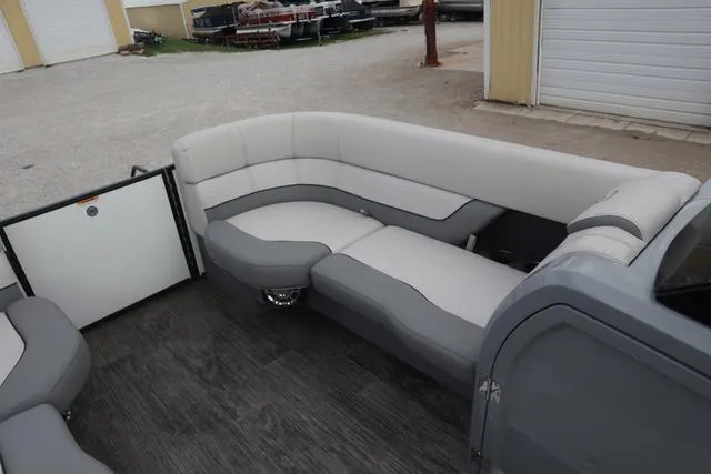 Slide: The Image of Godfrey Monaco 235 SFL 2021 - 14