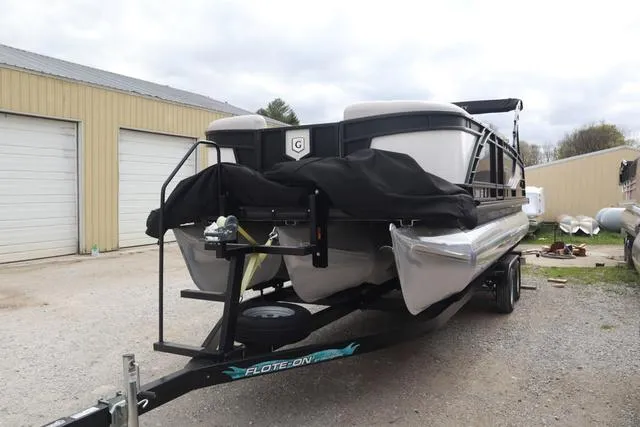 Slide: The Image of Godfrey Monaco 235 SFL 2021 - 3