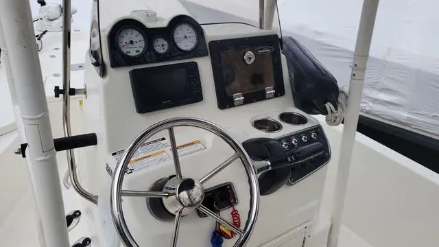 Slide: The Image of NauticStar 1910 NauticBay 2018 - 4