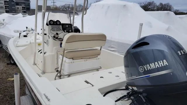 Slide: The Image of NauticStar 1910 NauticBay 2018 - 6