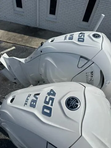 Slide: The Image of Sea Fox 328 Commander 2025 - 41