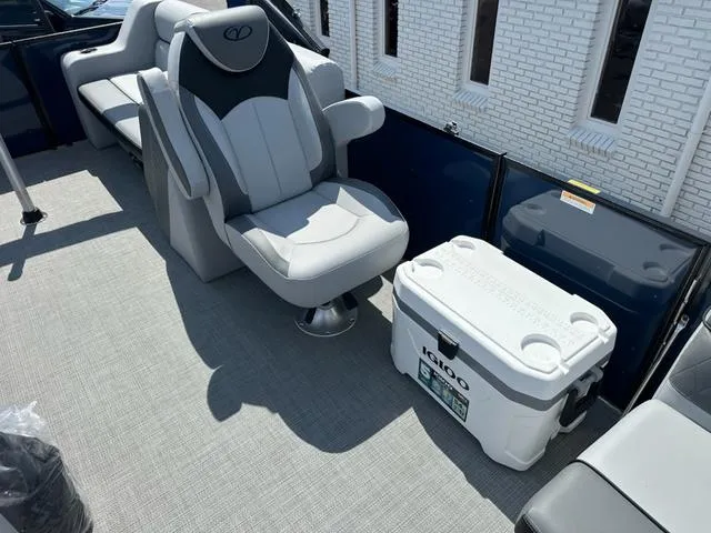 Slide: The Image of Veranda Vista View RC 22RC 2025 - 12