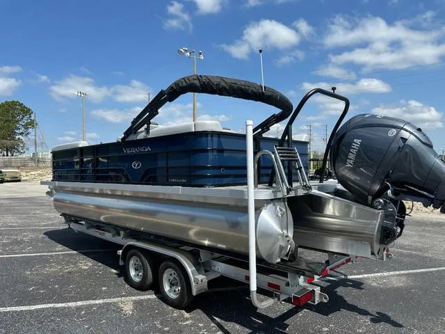 Slide: The Image of Veranda Vista View RC 22RC 2025 - 2