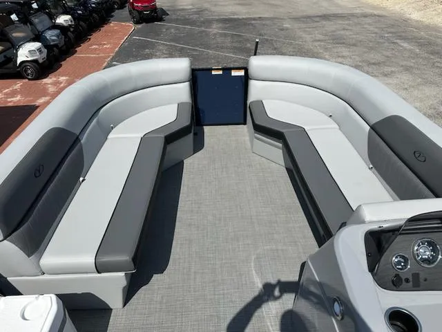 Slide: The Image of Veranda Vista View RC 22RC 2025 - 7