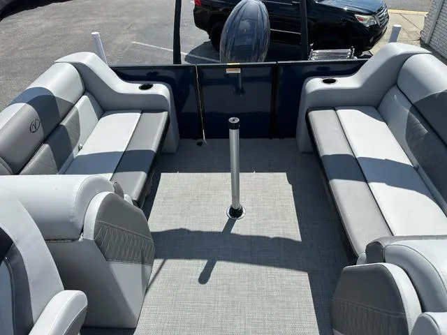 Slide: The Image of Veranda Vista View RC 22RC 2025 - 9