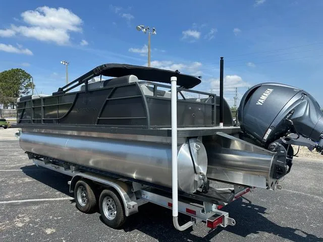 Slide: The Image of Veranda Relax VLC VR22VLC 2025 - 3