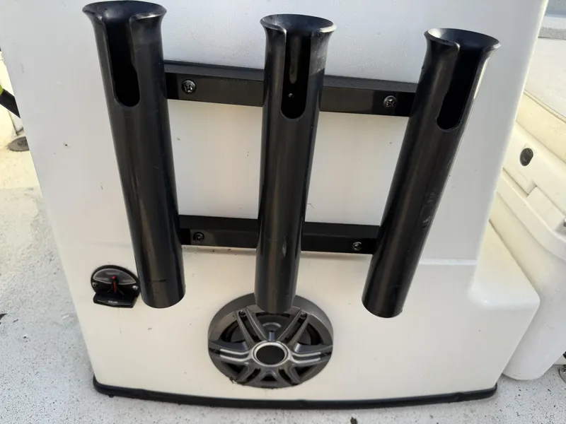 Slide: The Image of Rod holders and speaker on a 2016 Ranger RP 190 boat. - 4
