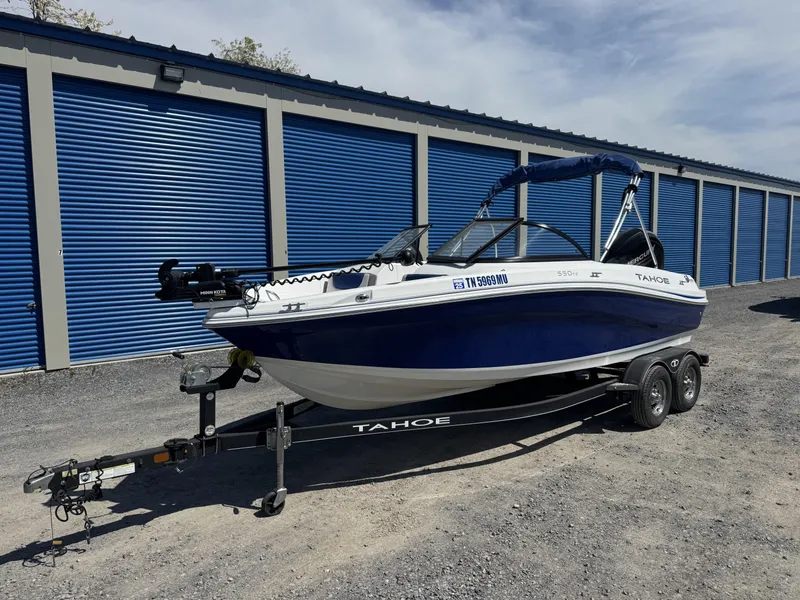 Slide: The Image of Tahoe 550 TF 2019 - 21