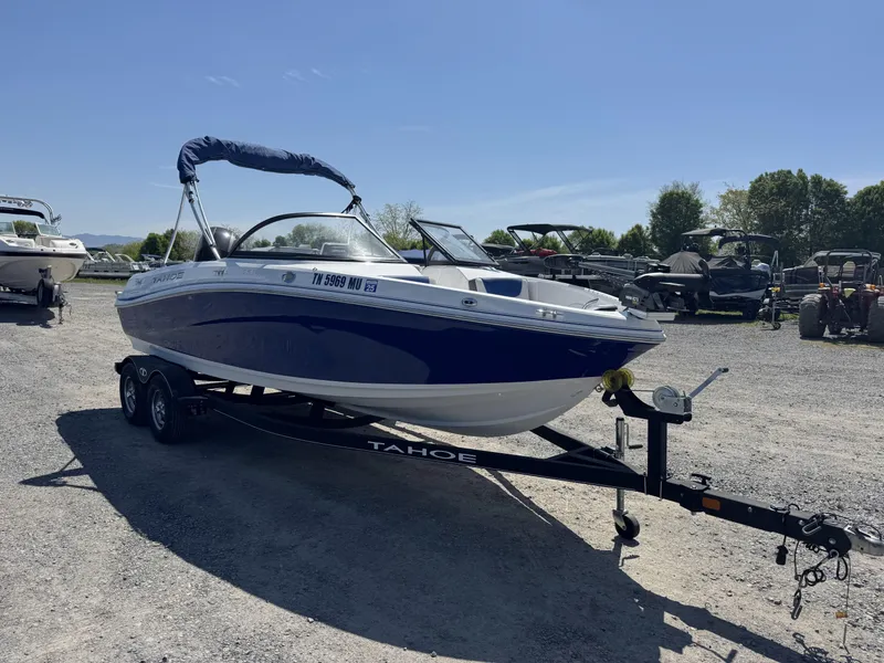 Slide: The Image of Tahoe 550 TF 2019 - 24