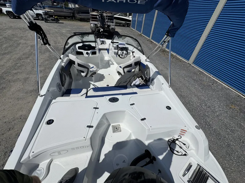 Slide: The Image of Tahoe 550 TF 2019 - 7