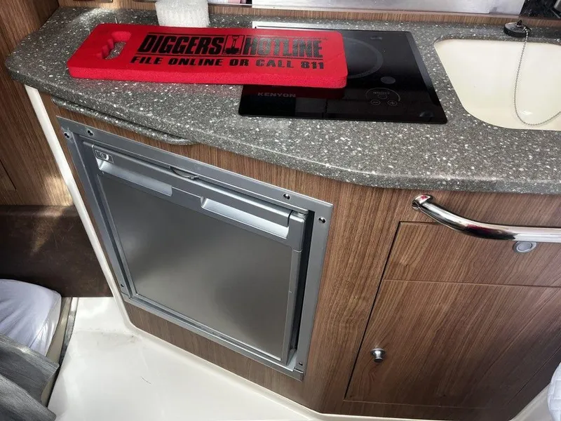 Slide: The Image of Boston Whaler 315 Conquest 2017 - 10