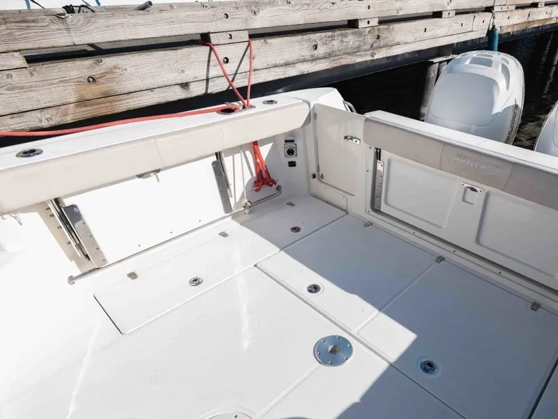 Slide: The Image of Boston Whaler 315 Conquest 2017 - 22