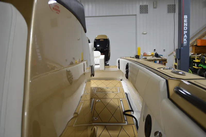 Slide: The Image of Statement 380 Open 2017 - 105