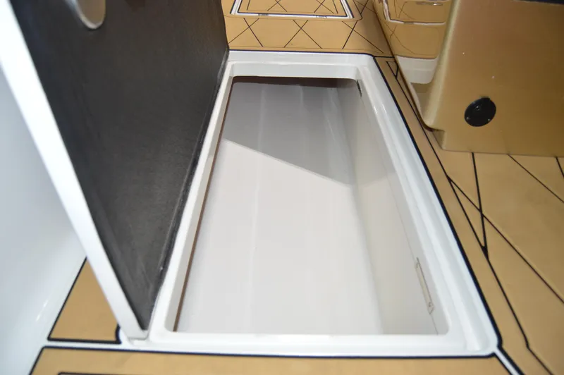 Slide: The Image of Statement 380 Open 2017 - 114