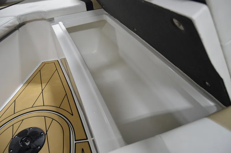 Slide: The Image of Statement 380 Open 2017 - 70