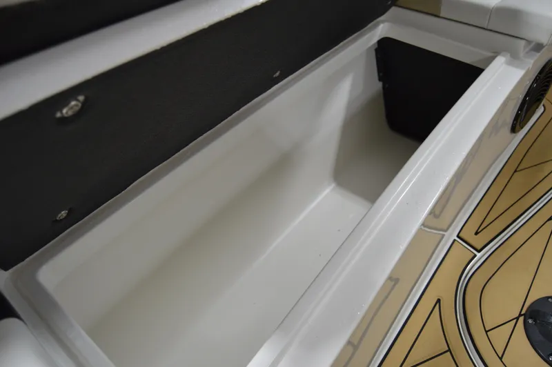 Slide: The Image of Statement 380 Open 2017 - 71