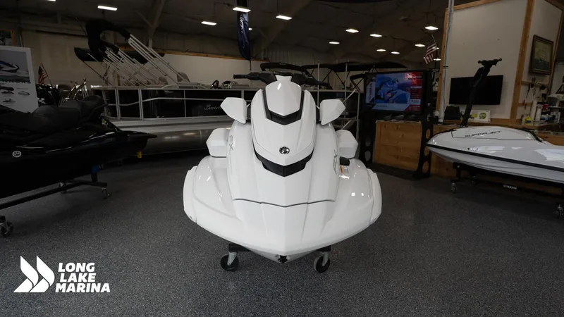 Slide: The Image of Yamaha FX Cruiser SVHO w/ Audio 2025 - 3