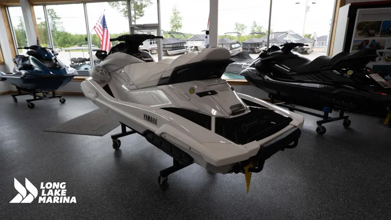 Slide: The Image of Yamaha FX Cruiser SVHO w/ Audio 2025 - 5