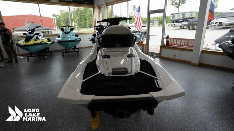 Slide: The Image of Yamaha FX Cruiser SVHO w/ Audio 2025 - 6