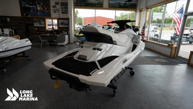 Slide: The Image of Yamaha FX Cruiser SVHO w/ Audio 2025 - 7