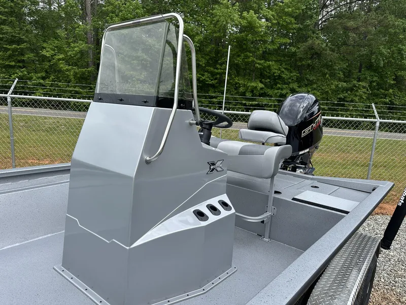 Slide: The Image of Xpress Hyper-Lift Bay Series 210 BAY-175 HP 2025 - 4