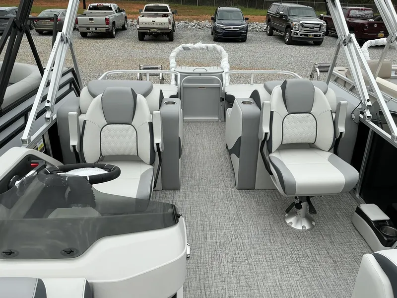 Slide: The Image of 2025 Avalon LSZ 23 Rear Lounger interior with plush seating and modern design. - 6
