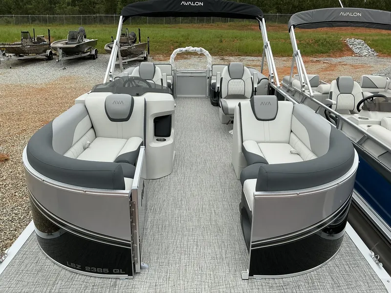 Slide: The Image of Avalon LSZ 23 QUAD LOUNGER 2025 - 3