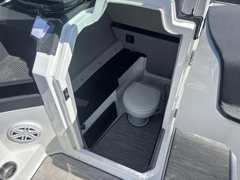 Slide: The Image of Cobalt R6 2021 - 12