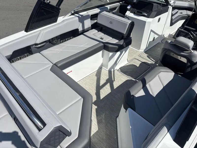 Slide: The Image of Cobalt R6 2021 - 7