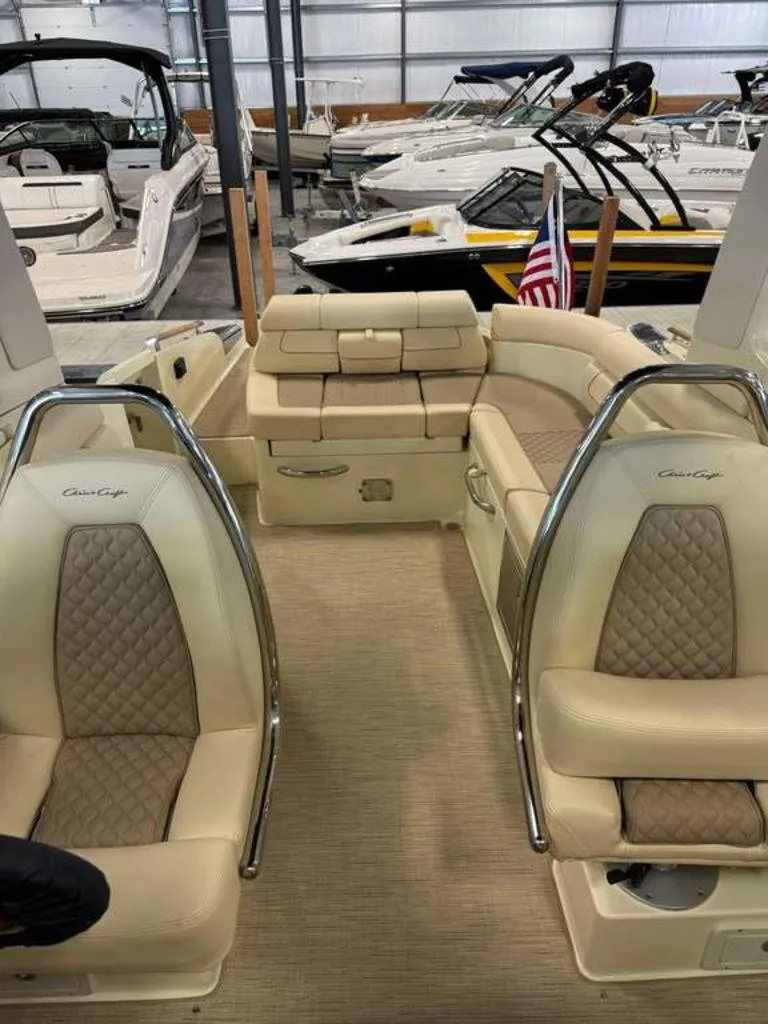 Slide: The Image of Chris-Craft Launch 28 GT 2025 - 5