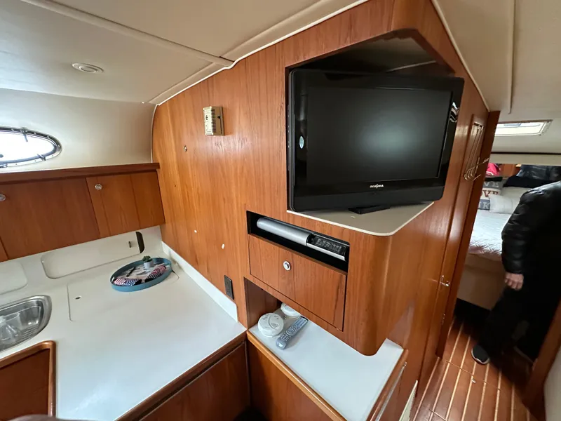 Slide: The Image of Flatscreen TV - 14