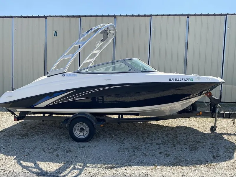 Slide: The Image of Yamaha AR190 2016 - 1