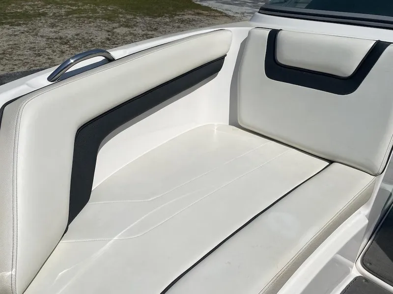 Slide: The Image of Yamaha AR190 2016 - 16