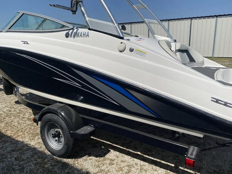 Slide: The Image of Yamaha AR190 2016 - 5