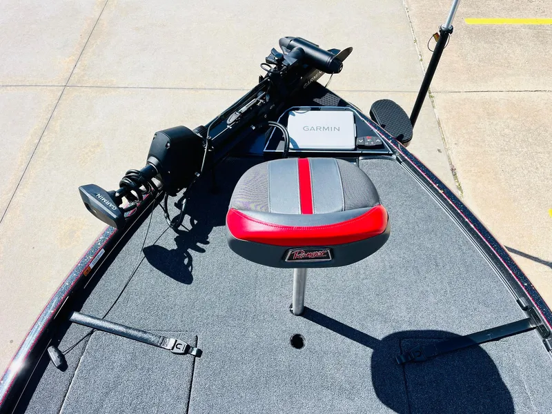 Slide: The Image of 2025 Ranger Z521R Cup-Equipped boat with Garmin system and red-accented seat. - 10