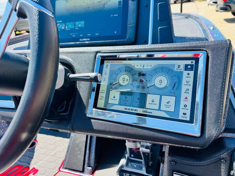 Slide: The Image of 2025 Ranger Z521R Cup-Equipped dashboard with advanced digital display and steering wheel. - 40