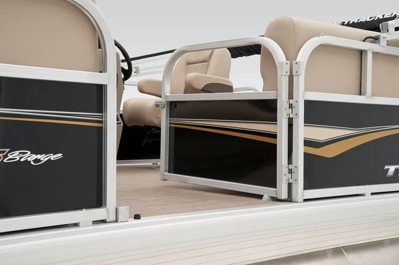 Slide: The Image of Sun Tracker Party Barge 16 DLX 2025 - 15