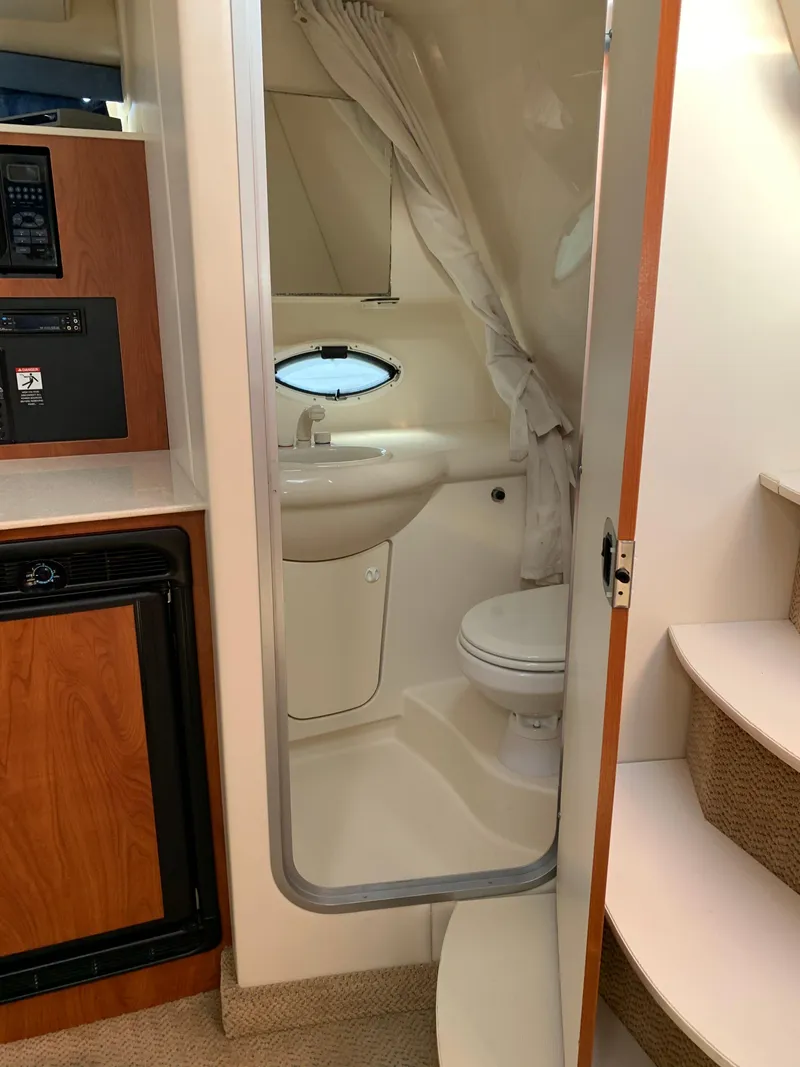 Slide: The Image of Bayliner 325SB 2007 - 24