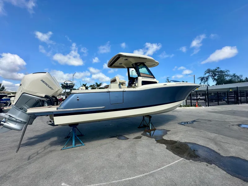 Slide: The Image of Chris-Craft Catalina 28 2025 - 13