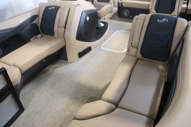 Slide: The Image of Barletta Cabrio 22UC 2026 - 20