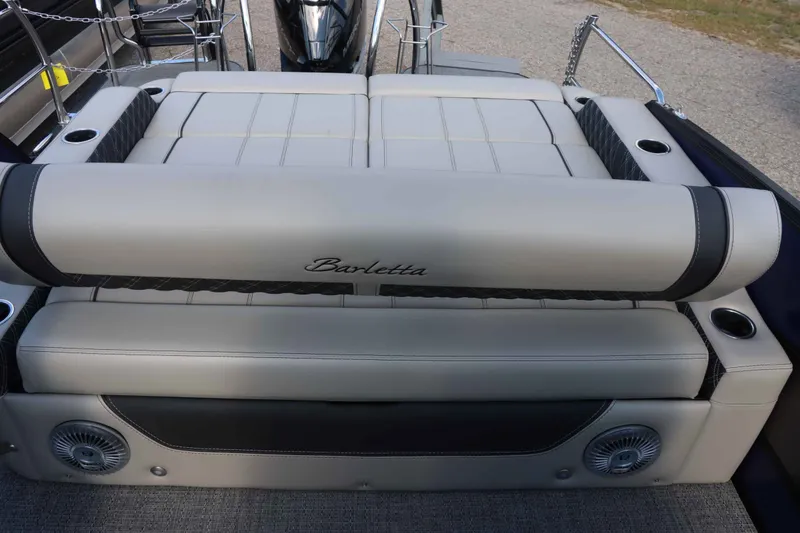 Slide: The Image of Barletta Lusso 23UC 2026 - 30