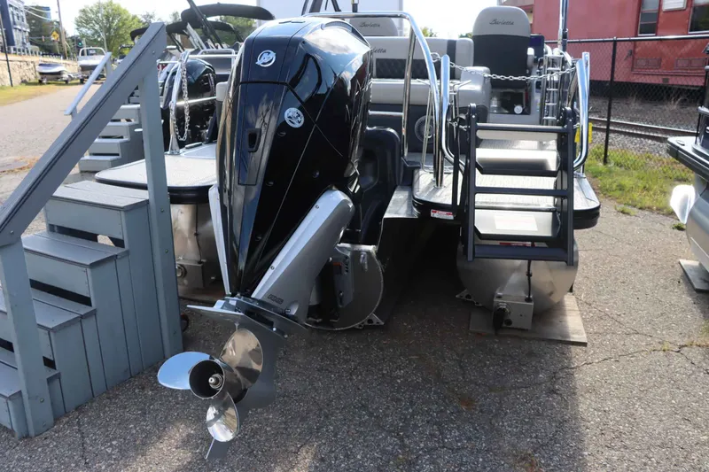 Slide: The Image of Barletta Lusso 23UC 2026 - 32