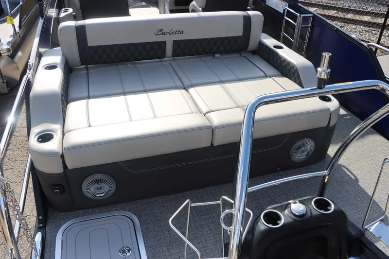 Slide: The Image of Barletta Lusso 23UC 2026 - 9