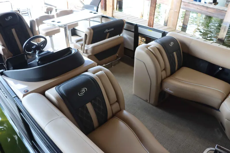 Slide: The Image of Barletta Lusso 25UE 2026 - 10