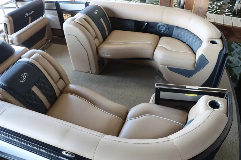 Slide: The Image of Barletta Lusso 25UE 2026 - 11